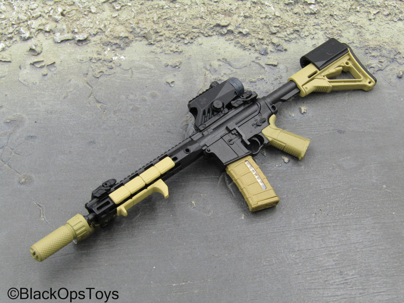 Load image into Gallery viewer, Black &amp; Tan SR-16 10&quot; 5.56mm Assault Rifle
