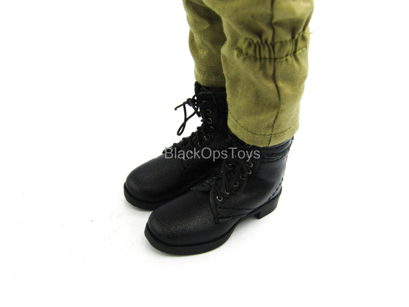 Load image into Gallery viewer, Spetsnaz GRU 1999 - Male Dressed Body w/Hooded Uniform &amp; Boots
