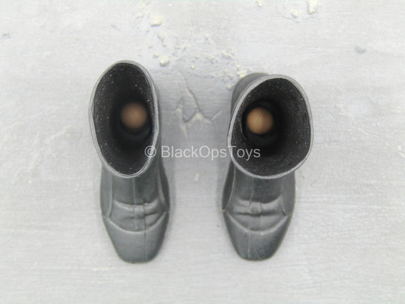 Load image into Gallery viewer, Metal Gear Solid 3 - Black Boots (Peg Type)
