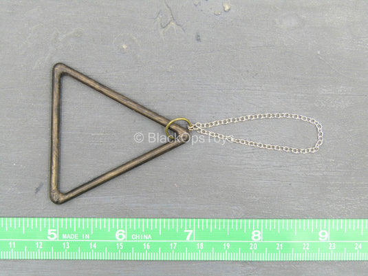 Monty Python THG - Wood Like Triangle w/Chain