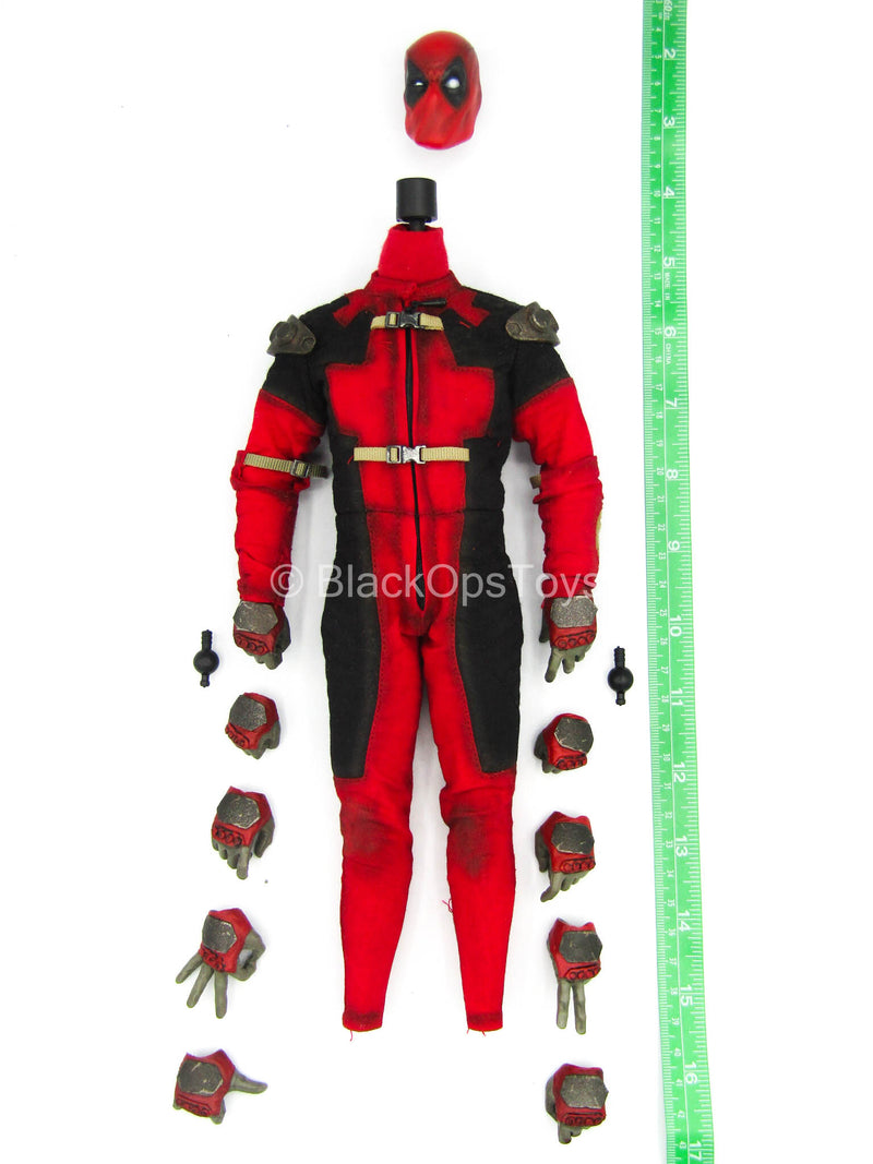 Load image into Gallery viewer, Deadpool - Male Body Uniform &amp; Hand Set w/Head Sculpt
