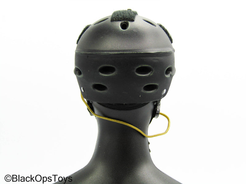 Load image into Gallery viewer, Hot Toys - Black Helmet w/Mono NVG Set
