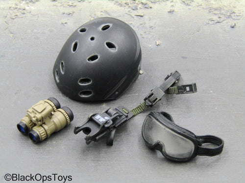 Hot Toys - Black Helmet w/NVG Set