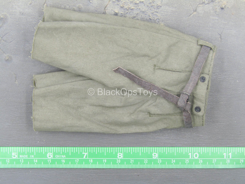 Load image into Gallery viewer, LOTR - Samwise Gamgee - Green Pants w/Gray Leather-Like Belt
