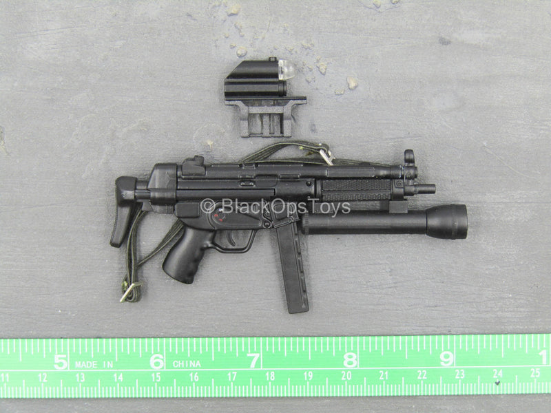 Load image into Gallery viewer, GSG9 Breacher - Black MP5 w/Tac Light
