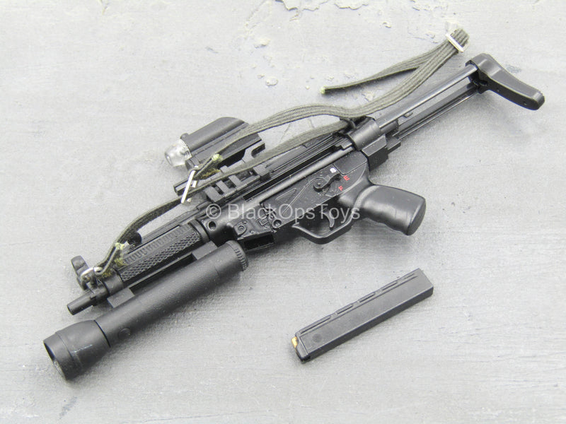 Load image into Gallery viewer, GSG9 Breacher - Black MP5 w/Tac Light
