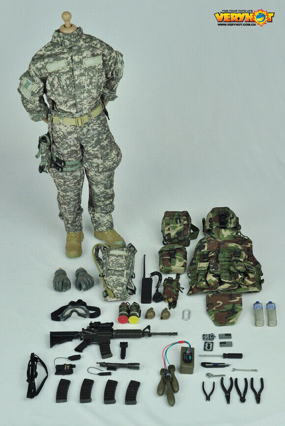 Load image into Gallery viewer, US Army EOD - ACU Camo Hydration Pack
