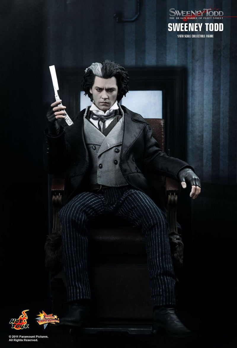 Load image into Gallery viewer, Sweeney Todd - Male Hand Set
