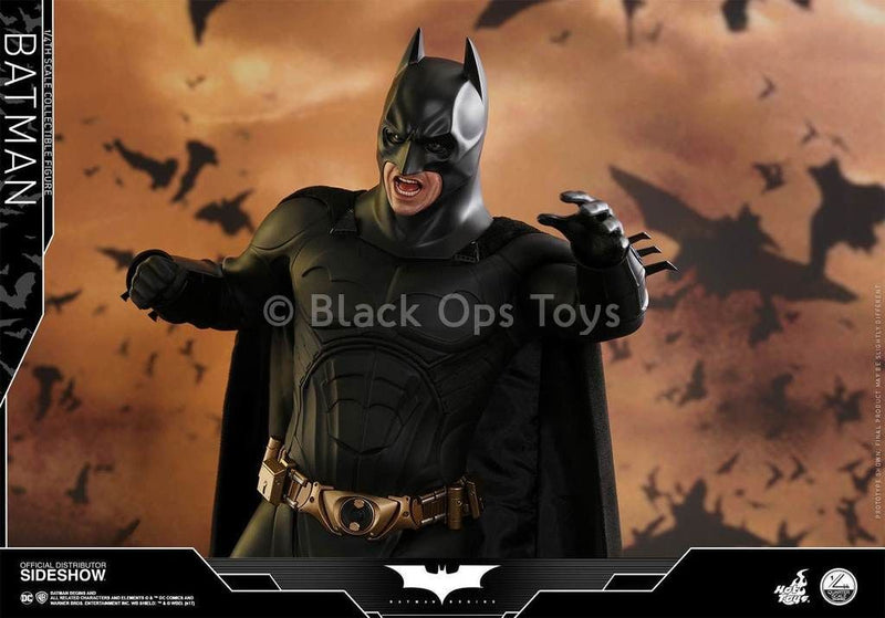 Load image into Gallery viewer, 1/4 scale - Batman Begins - Batman - MINT IN BOX
