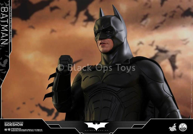 Load image into Gallery viewer, 1/4 scale - Batman Begins - Batman - MINT IN BOX
