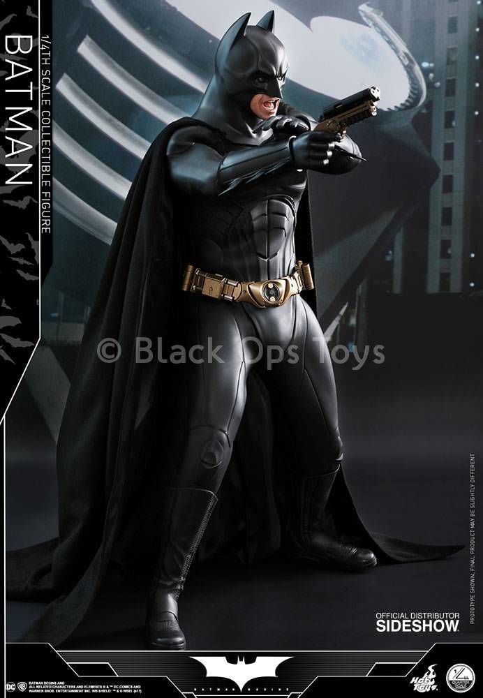 Load image into Gallery viewer, 1/4 scale - Batman Begins - Batman - MINT IN BOX
