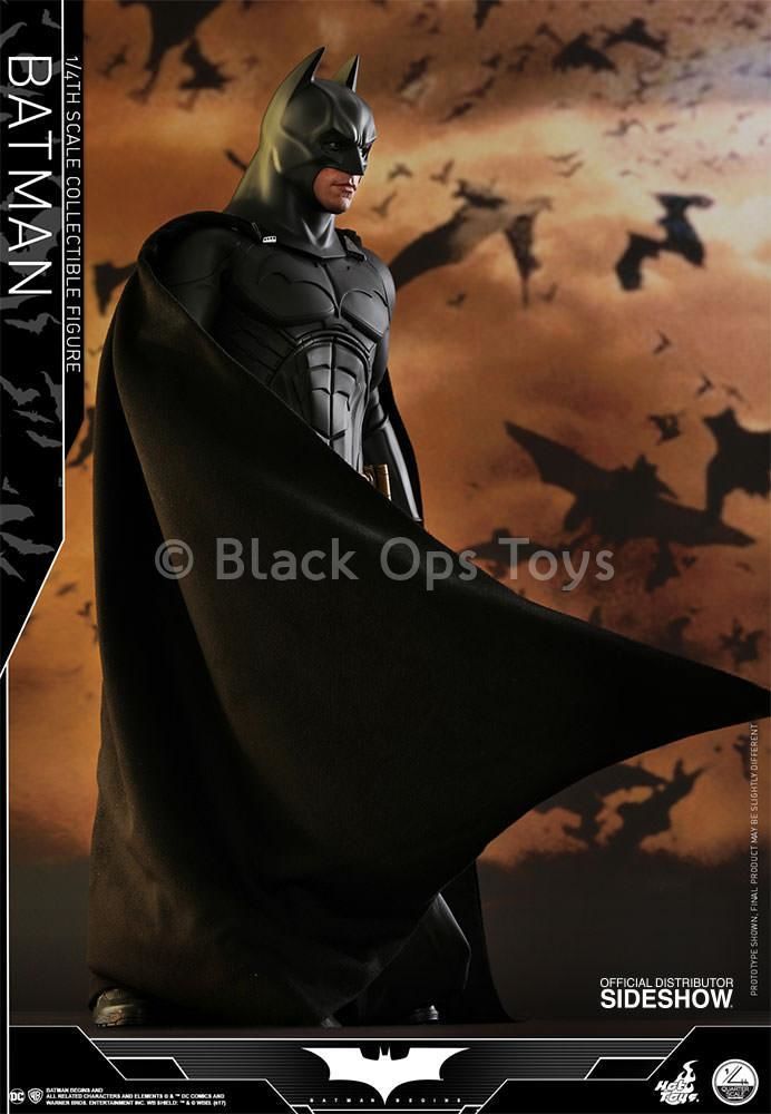 Load image into Gallery viewer, 1/4 scale - Batman Begins - Batman - MINT IN BOX
