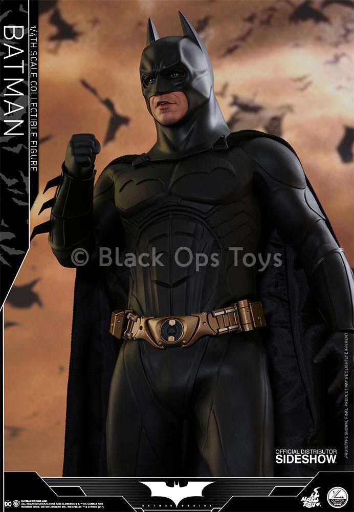 Load image into Gallery viewer, 1/4 scale - Batman Begins - Batman - MINT IN BOX
