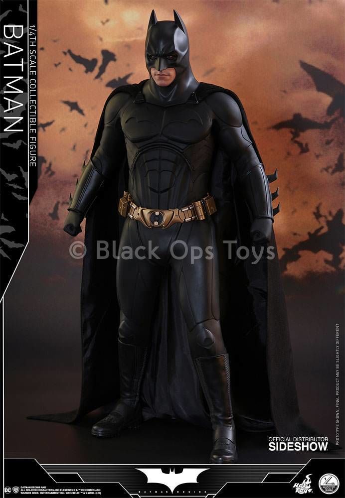 Load image into Gallery viewer, 1/4 scale - Batman Begins - Batman - MINT IN BOX
